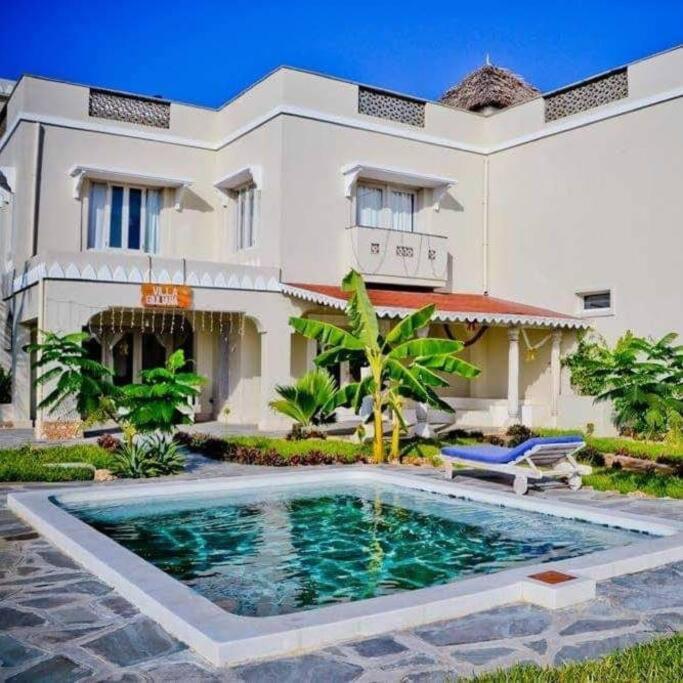 White Villa - Paparemo Beach 瓦塔穆 外观 照片