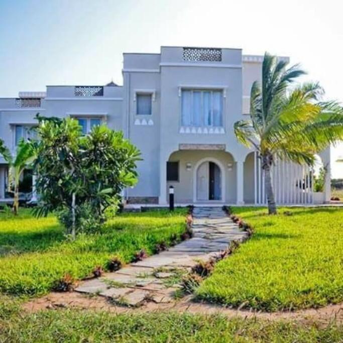 White Villa - Paparemo Beach 瓦塔穆 外观 照片