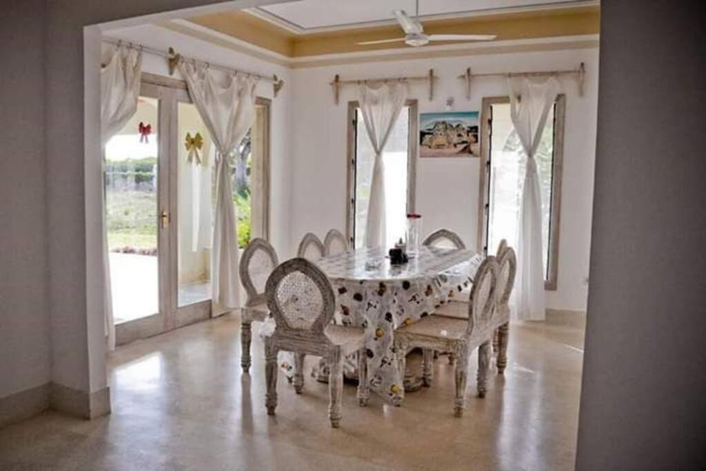 White Villa - Paparemo Beach 瓦塔穆 外观 照片