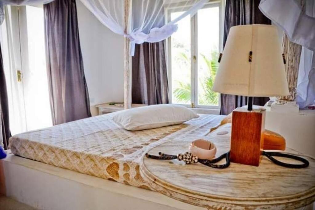 White Villa - Paparemo Beach 瓦塔穆 外观 照片